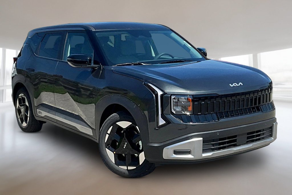 New 2027 Kia Seltos S AWD/4WD image 2