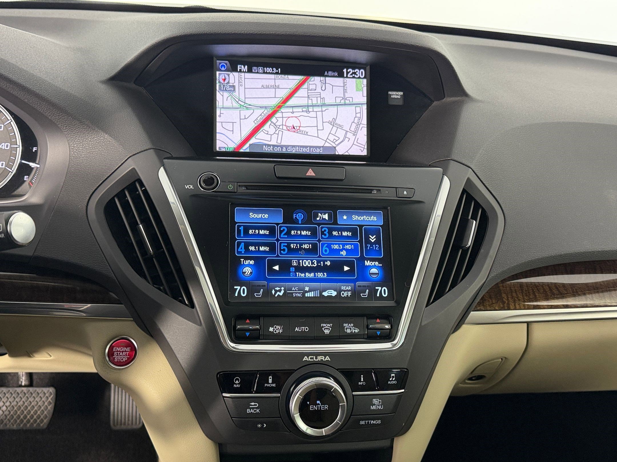 Used 2017 Acura MDX SH-AWD w/ Technology Package image 24