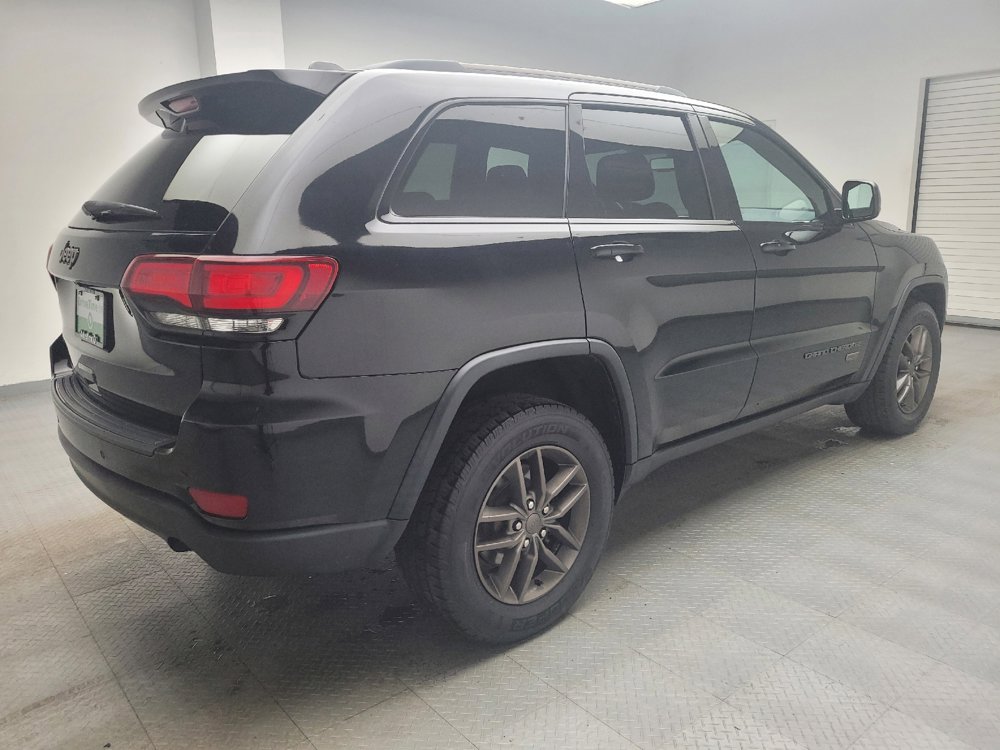 Used 2017 Jeep Grand Cherokee Laredo AWD/4WD image 10