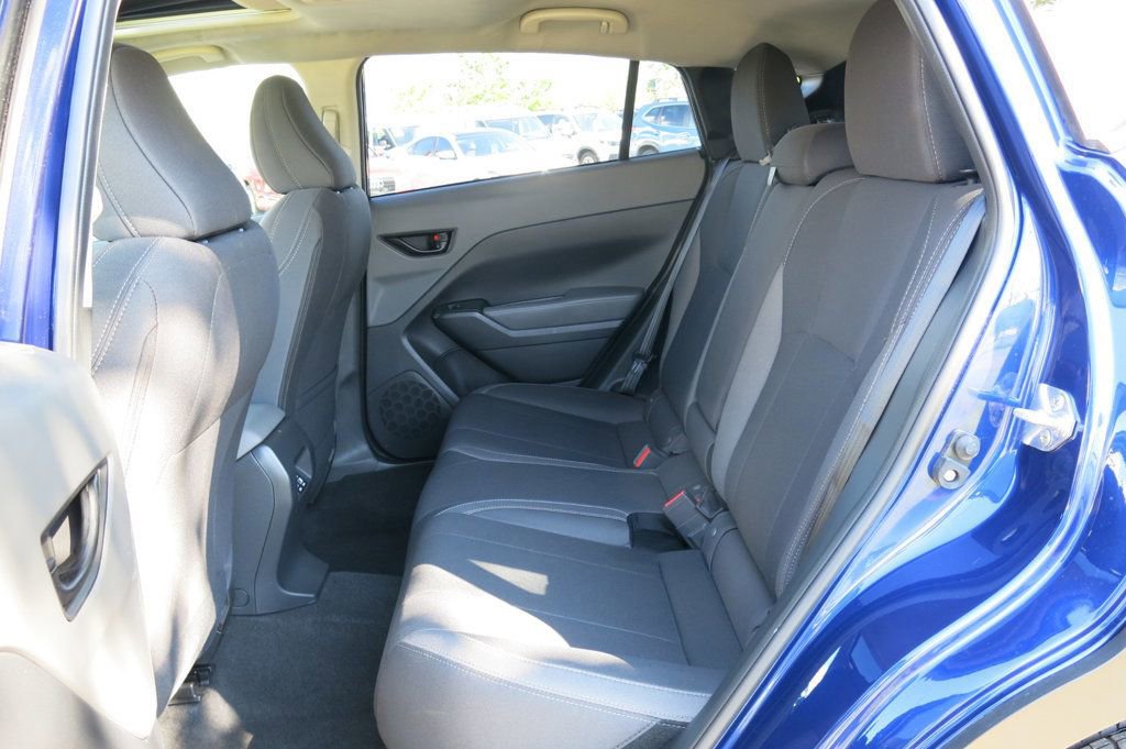 Used 2025 Subaru Crosstrek 2.0i Premium image 15