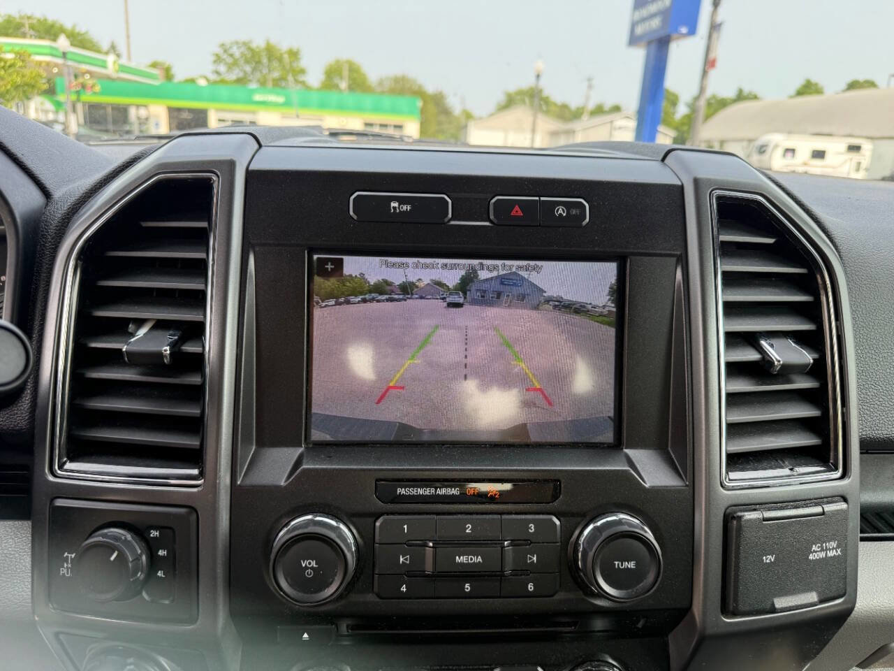 Used 2018 Ford F150 XLT w/ Trailer Tow Package image 19