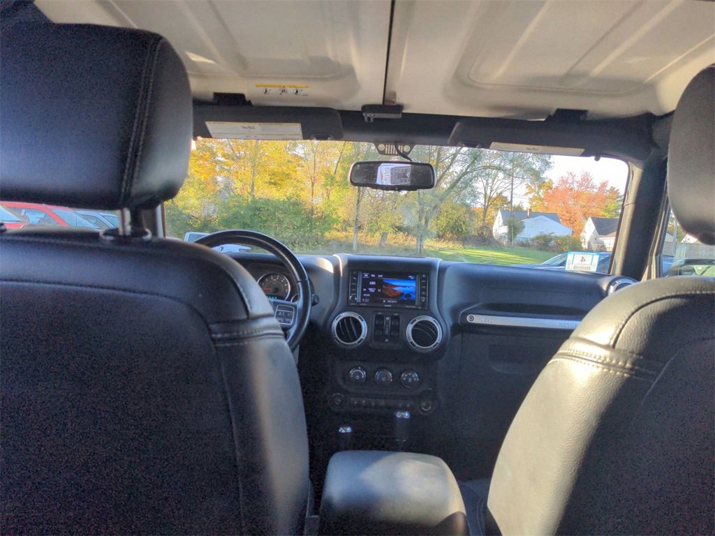 Used 2018 Jeep Wrangler Unlimited Sahara w/ Dual Top Group image 24