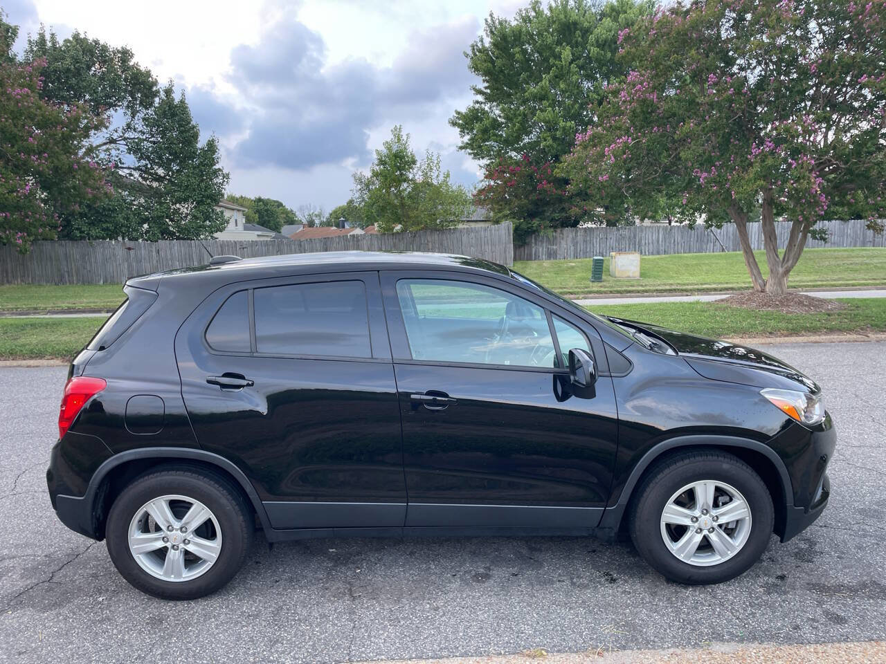 Used 2020 Chevrolet Trax LS w/ Tint and Cruise Package image 7