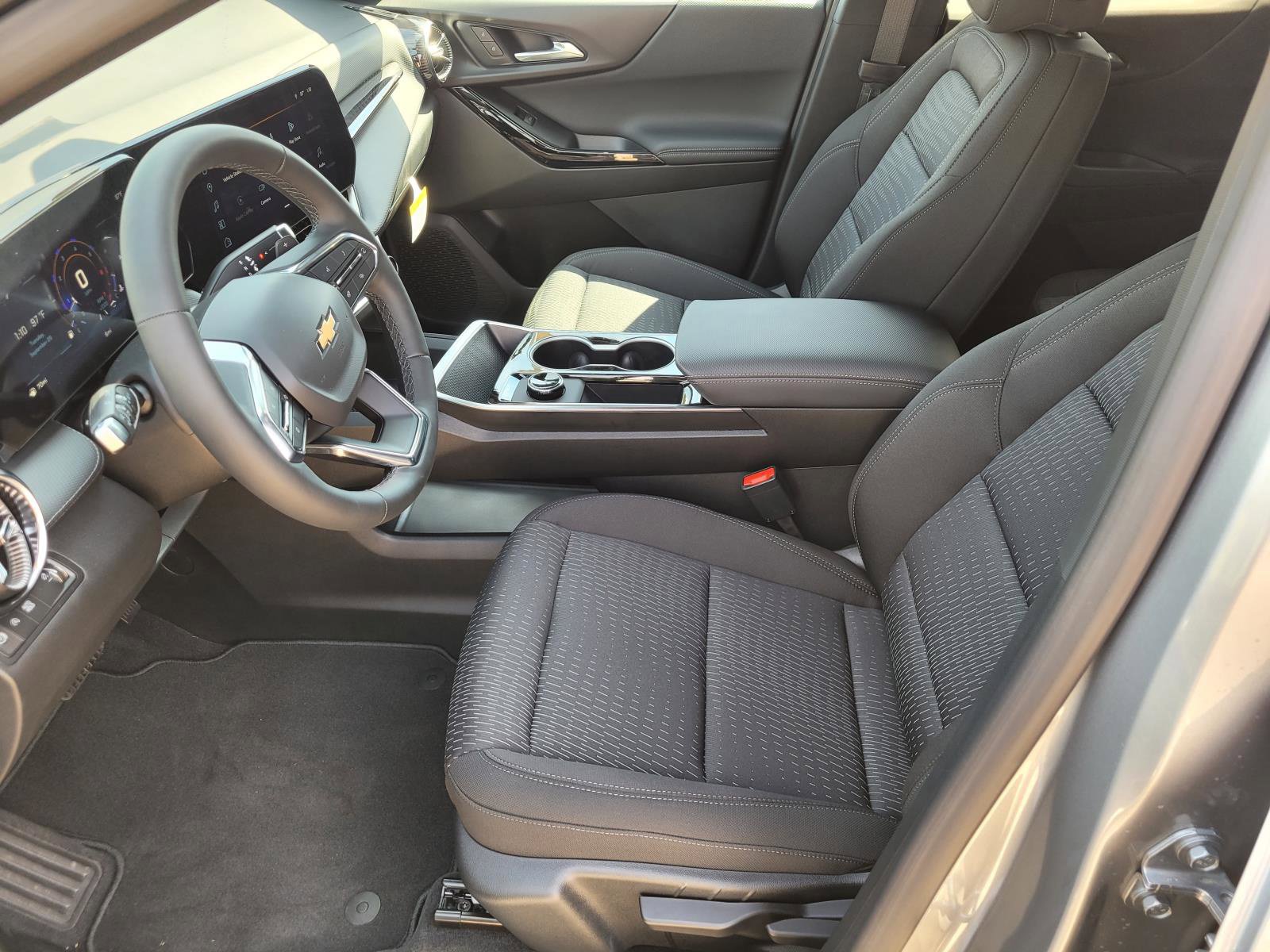 New 2027 Chevrolet Equinox LT FWD image 15