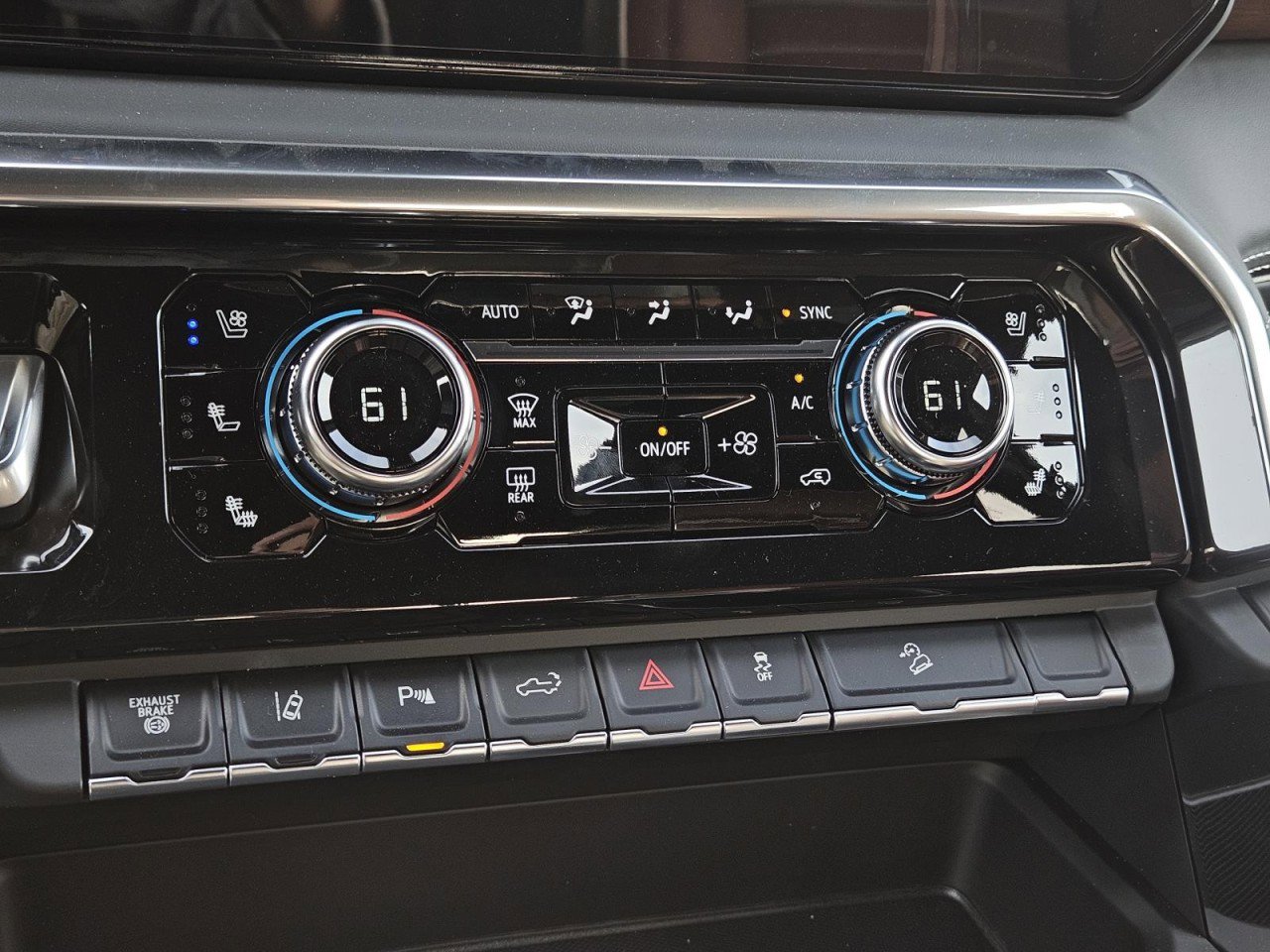 New 2026 GMC Sierra 2500 Denali Ultimate image 16