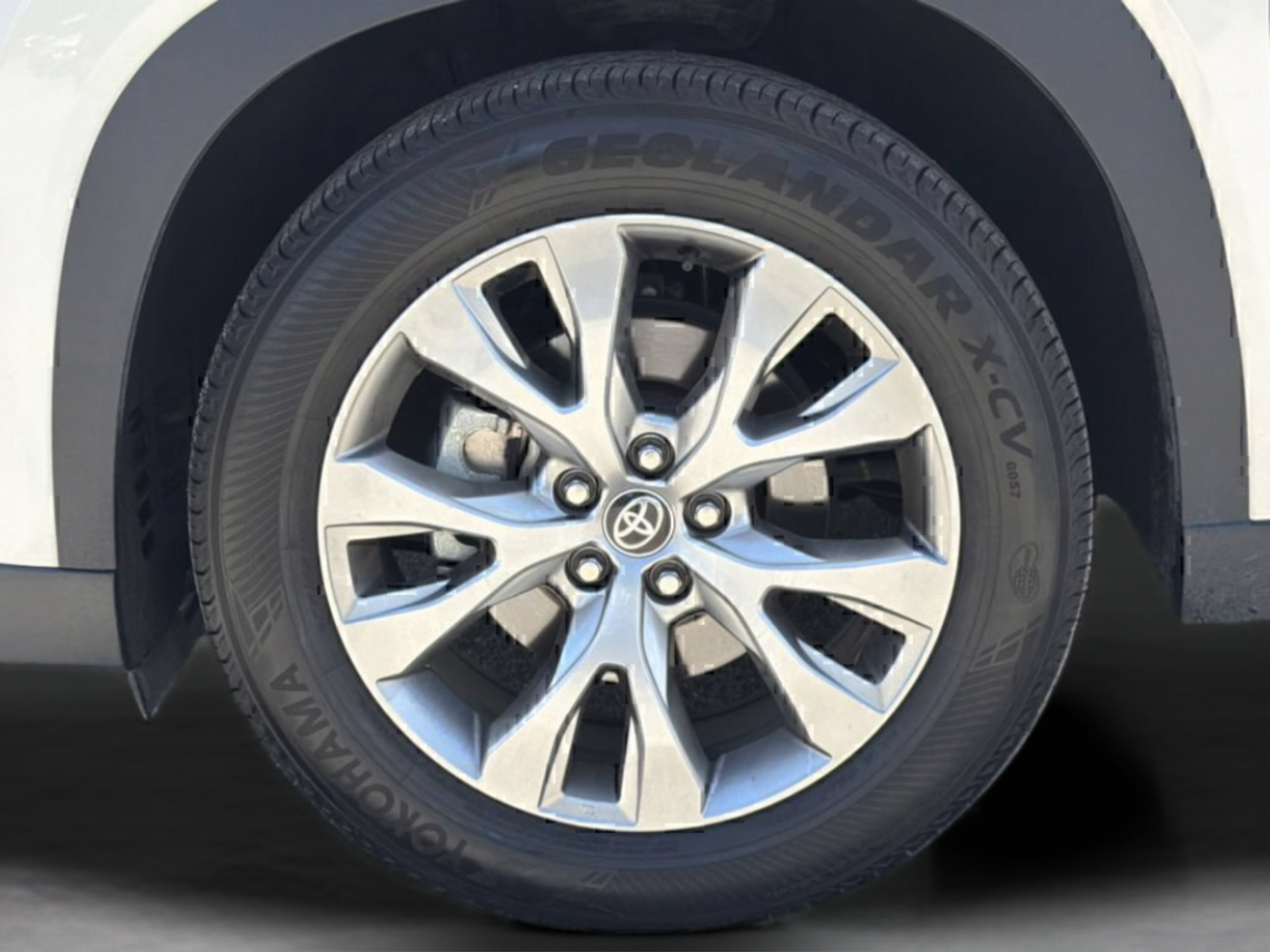 Used 2024 Toyota Grand Highlander AWD Hybrid image 28