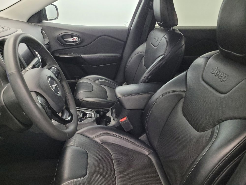 Used 2023 Jeep Cherokee Altitude Lux image 17