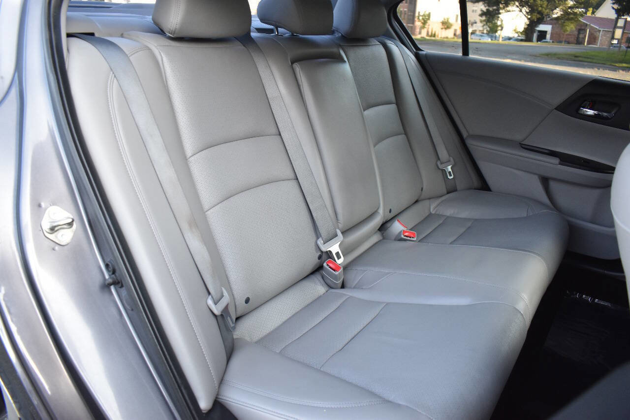 Used 2017 Honda Accord EX-L image 15