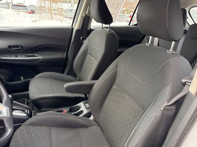 Used 2022 Nissan Kicks S image 29