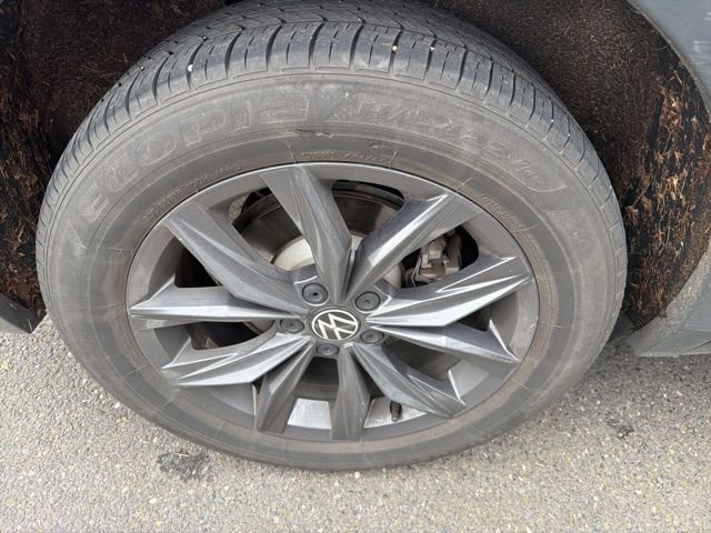 Used 2022 Volkswagen Tiguan SE image 16