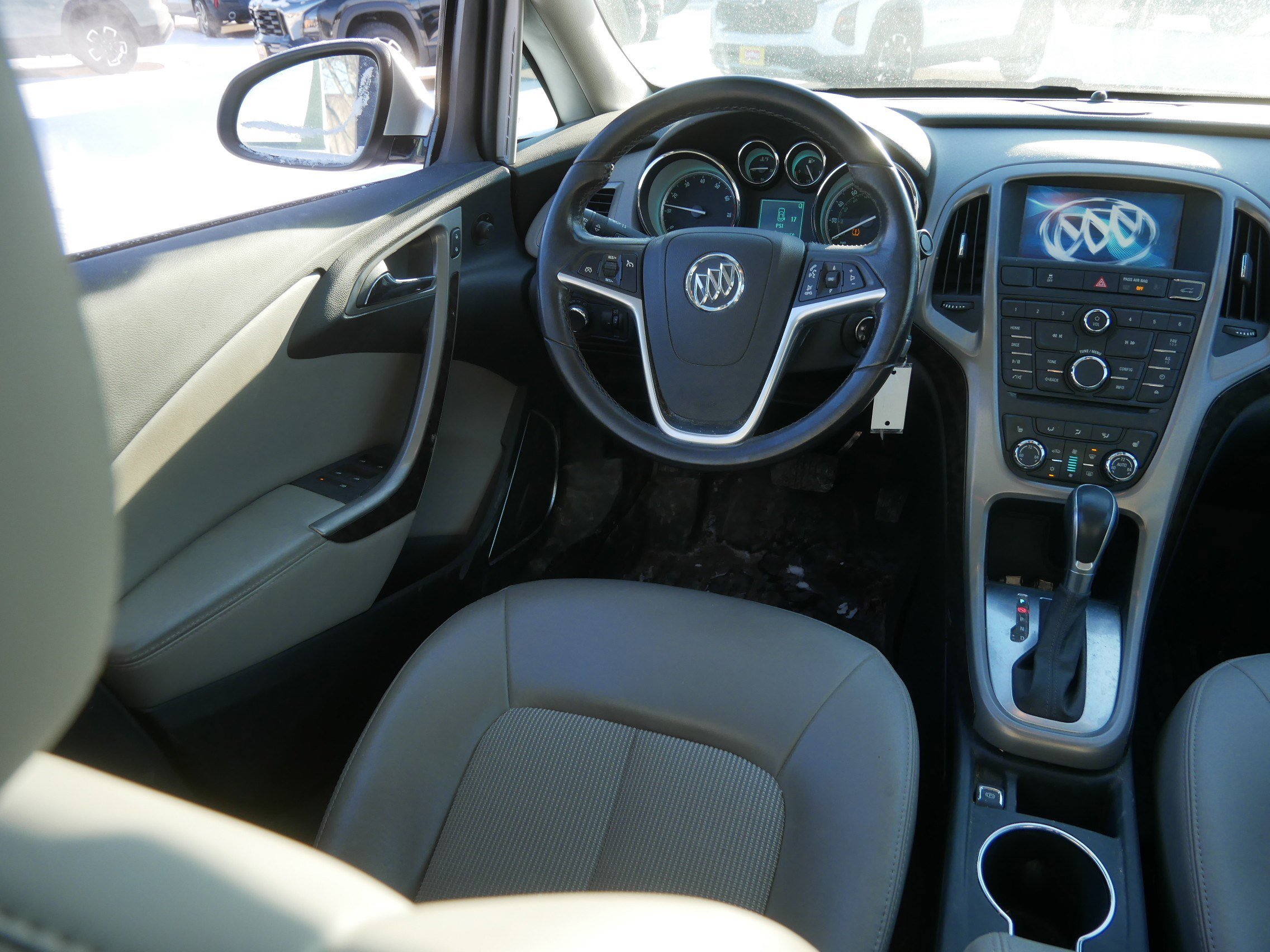 Used 2016 Buick Verano w/ Comfort Package image 9