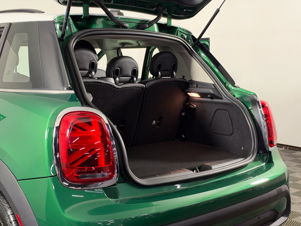 Certified 2024 MINI Cooper 4-Door Hardtop FWD image 40