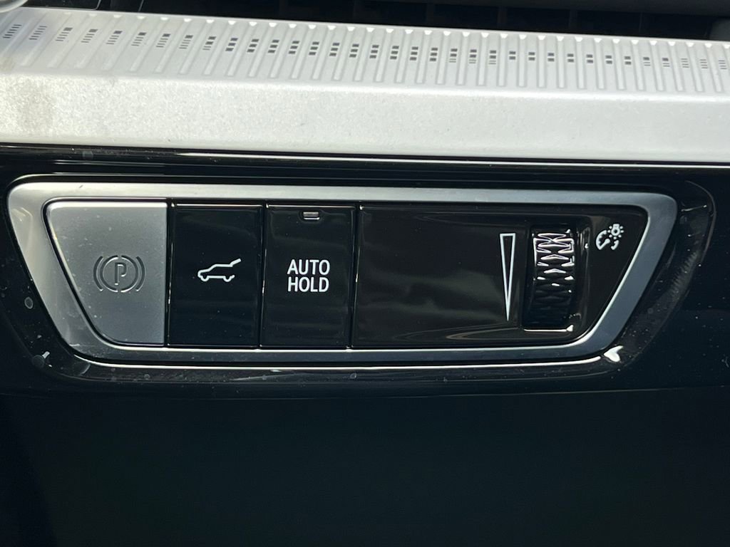 New 2026 Cadillac Optiq Sport 1 w/ LPO, Floor Liner Package AWD/4WD image 17