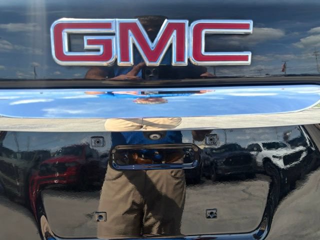 Used 2020 GMC Terrain Denali w/ Denali Premium Package AWD/4WD image 5