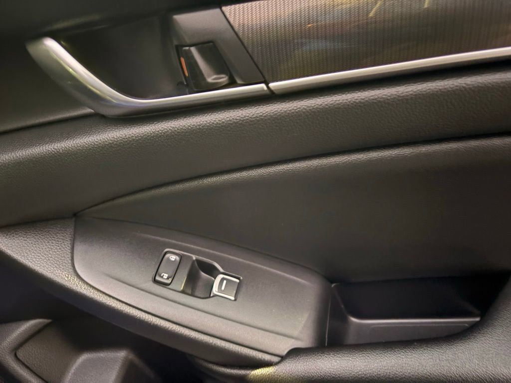 Used 2022 Honda Accord Sport image 32