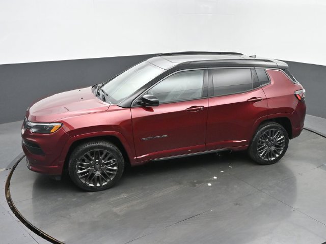 Used 2022 Jeep Compass High Altitude AWD/4WD image 39
