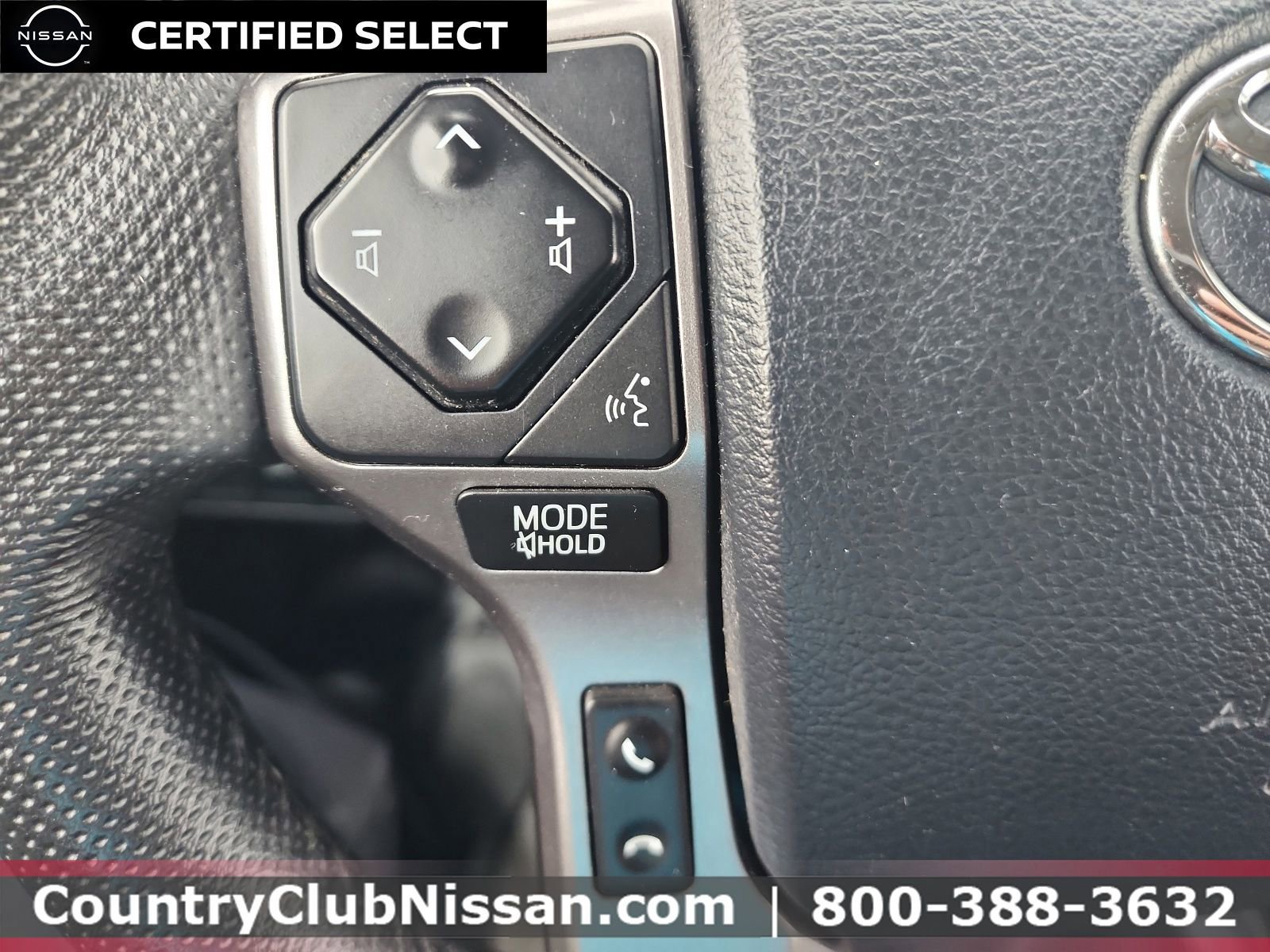 Used 2018 Toyota Tacoma SR5 AWD/4WD image 18