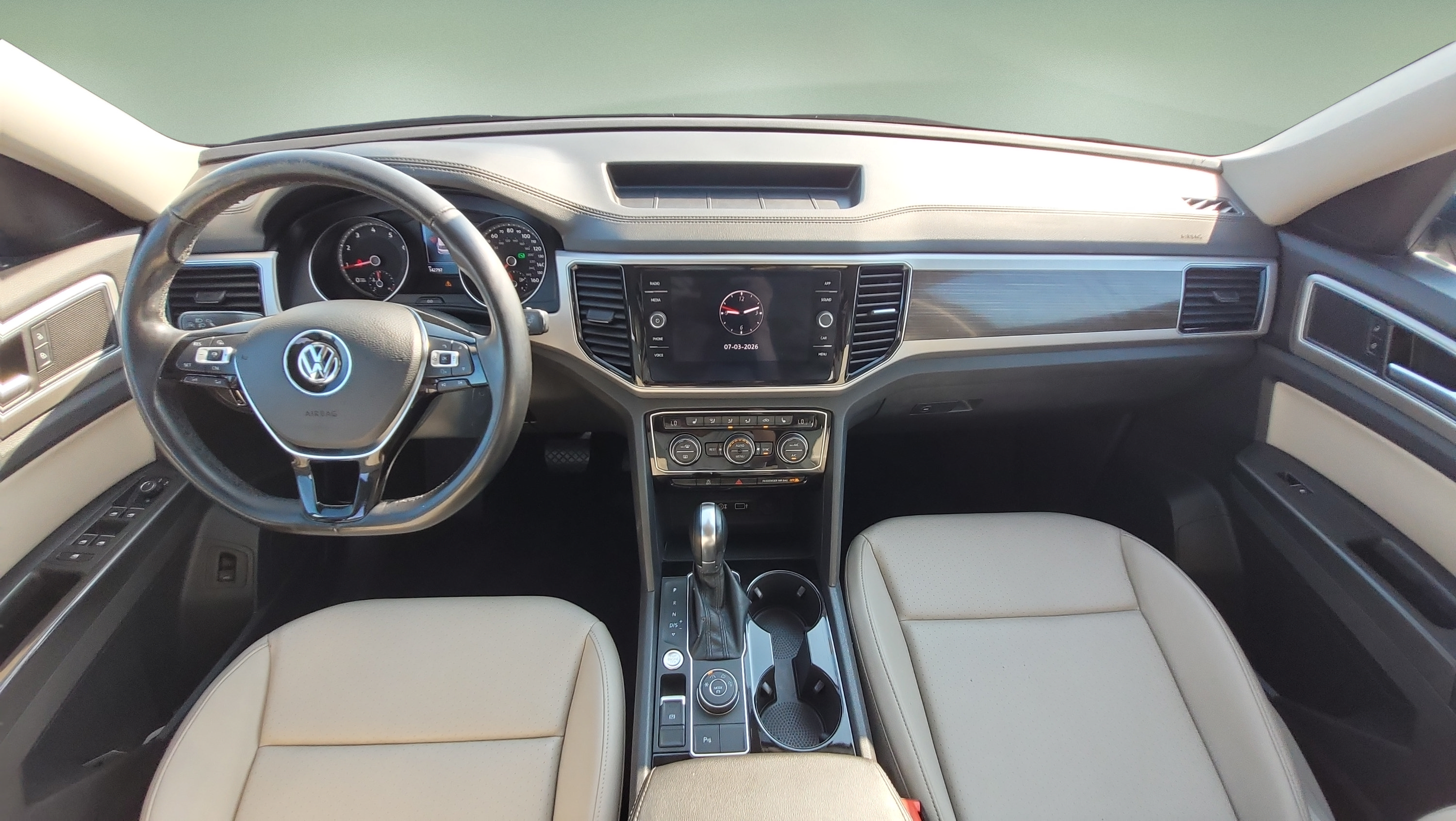 Used 2018 Volkswagen Atlas SEL AWD/4WD image 15