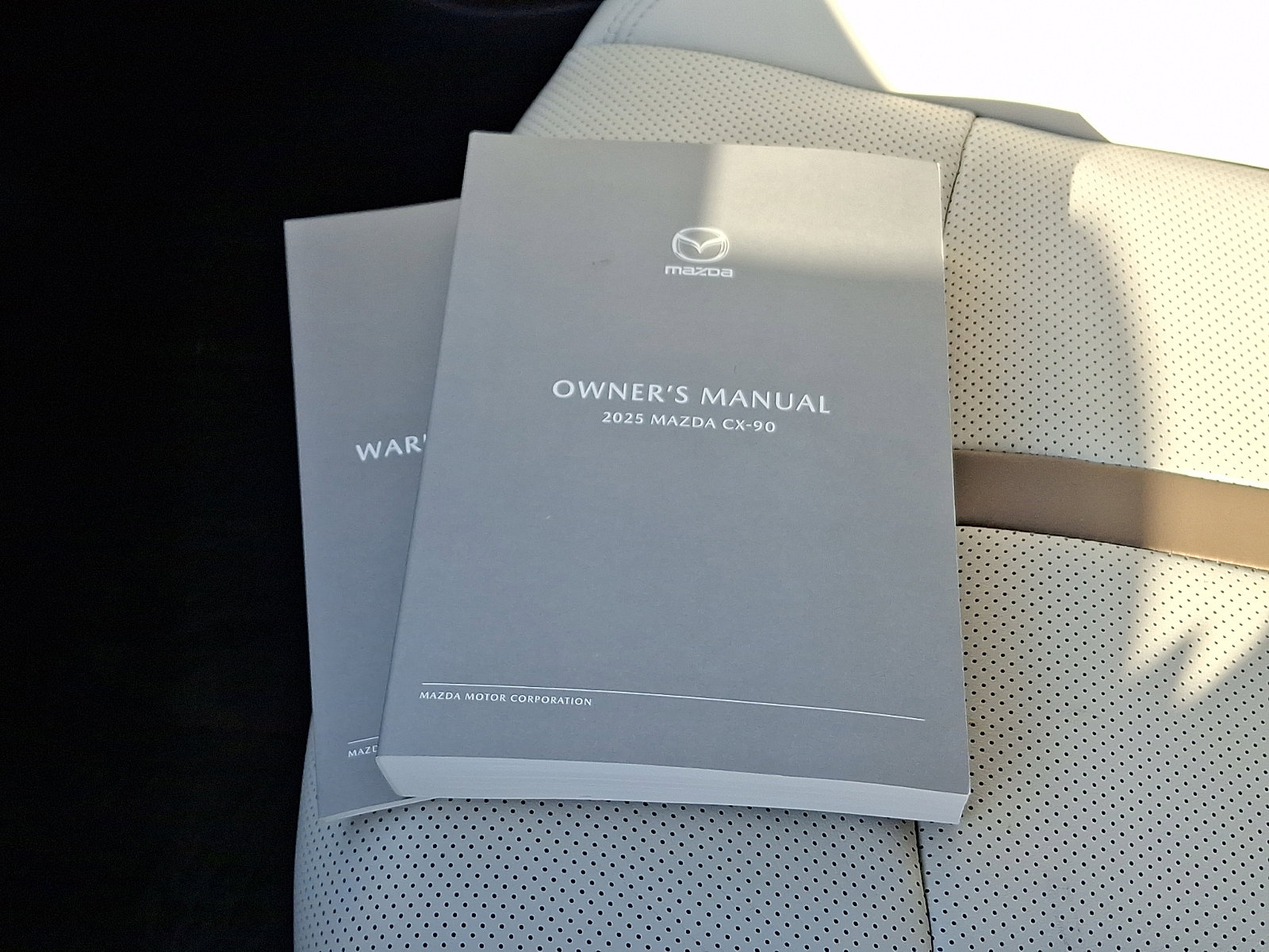 Used 2025 MAZDA CX-90 3.3 Turbo S w/ Premium Package image 29