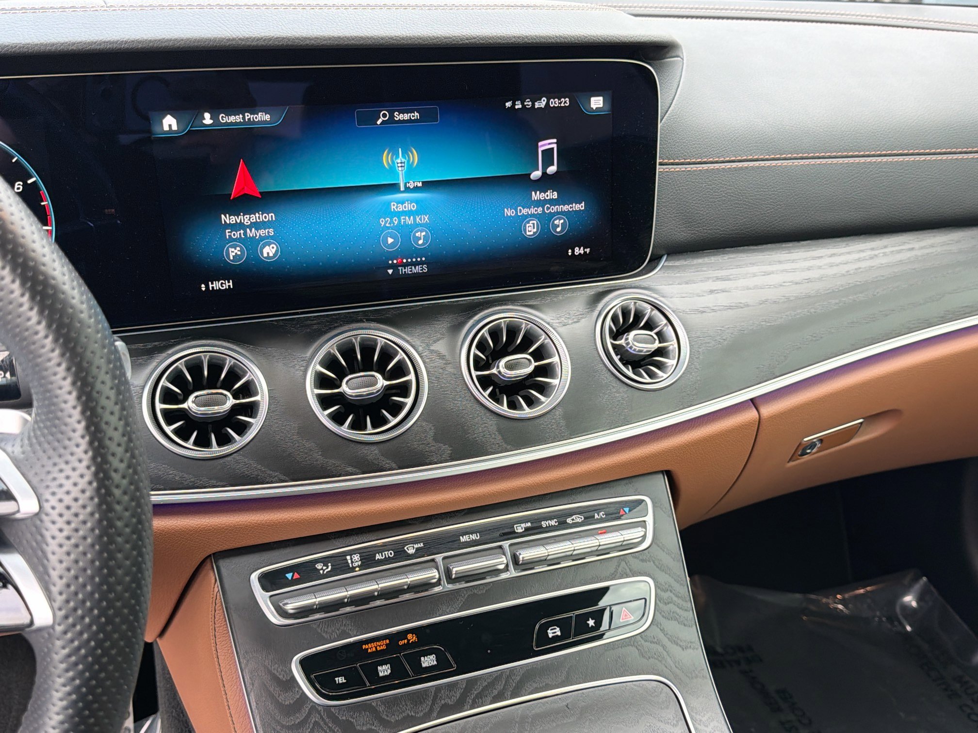 Used 2023 Mercedes-Benz E 450 Cabriolet image 26