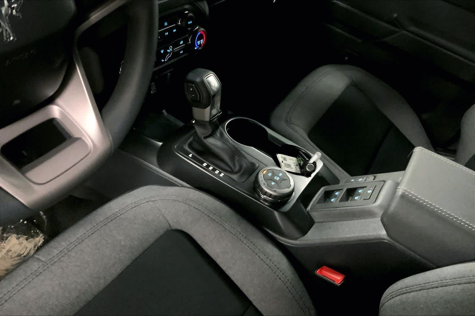 New 2026 Ford Bronco 4-Door AWD/4WD image 6