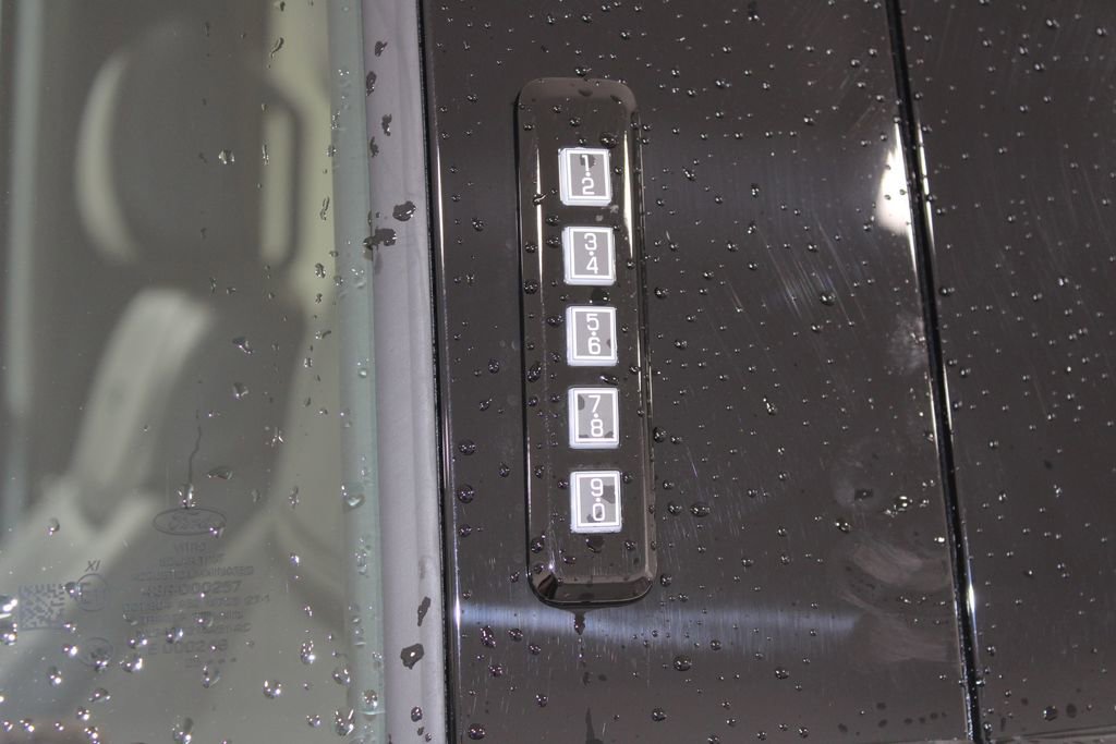 New 2026 Ford F250 Platinum image 25