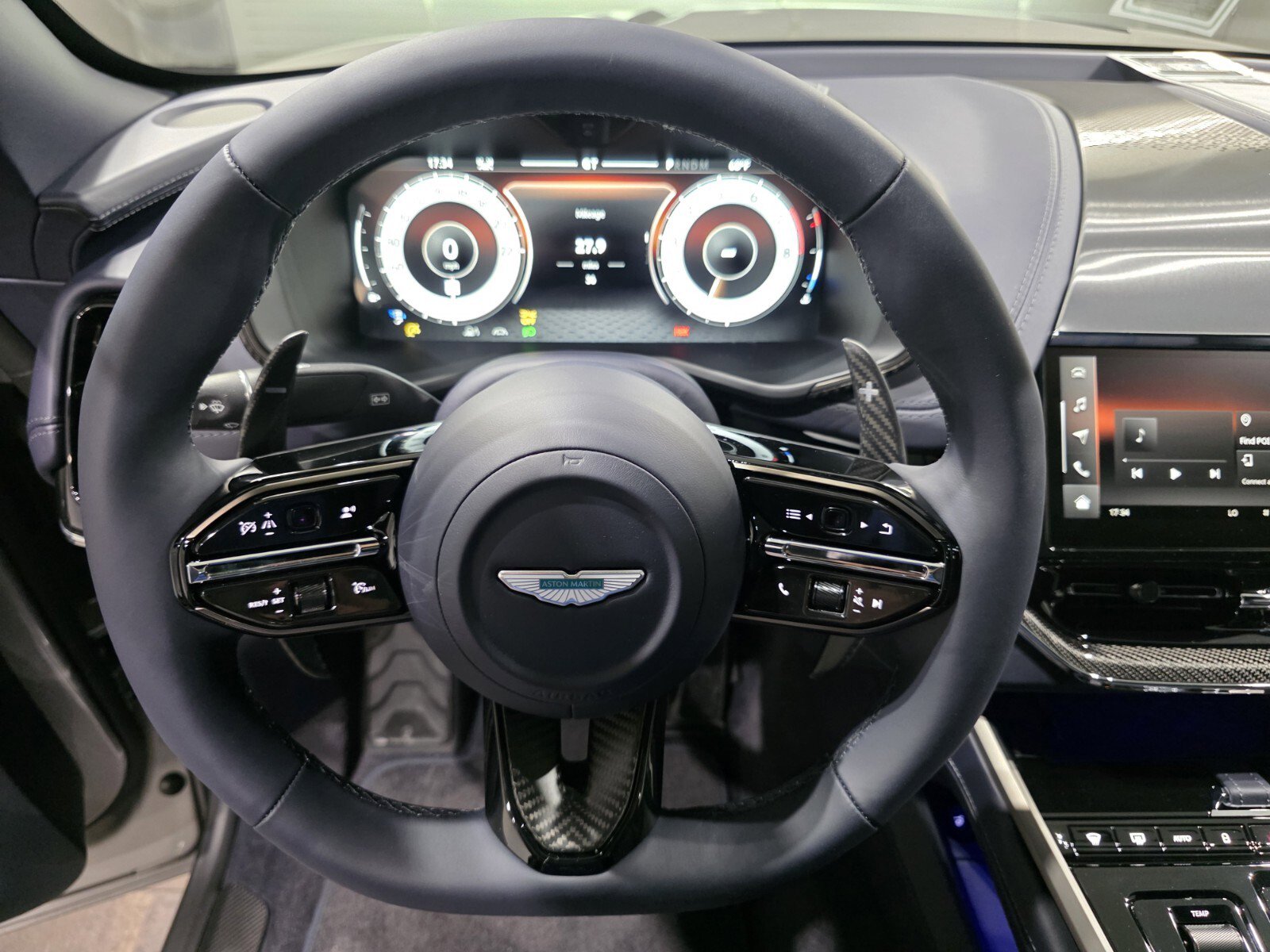 New 2026 Aston Martin DBX 707 image 11