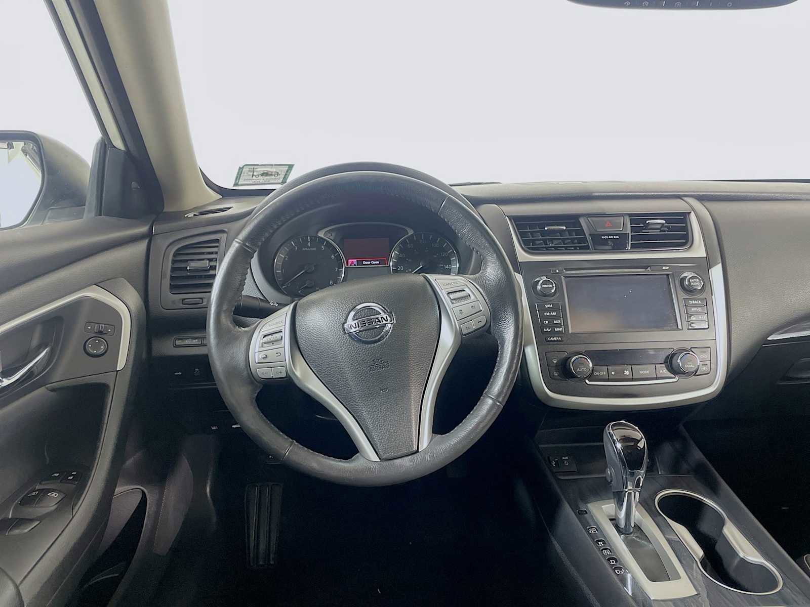 Used 2016 Nissan Altima 2.5 SL w/ 2.5 Technology w/LED Package image 21