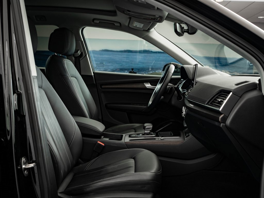 Used 2023 Audi Q5 2.0T Premium w/ Convenience Package image 25