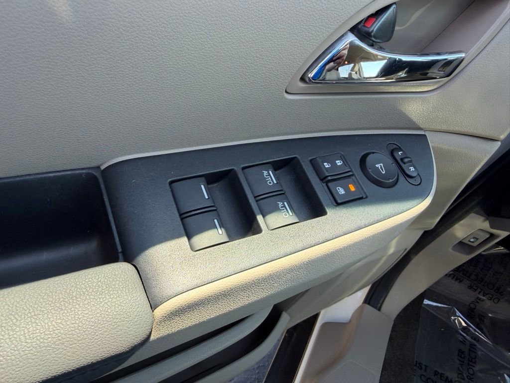 Used 2015 Honda Odyssey EX image 20