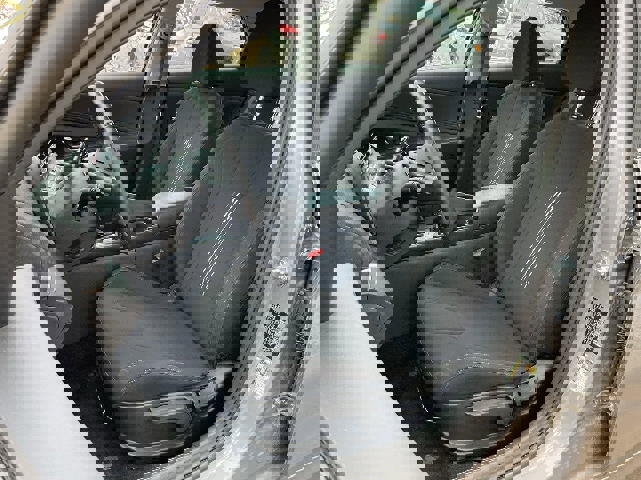 Used 2025 Hyundai Elantra SEL image 14