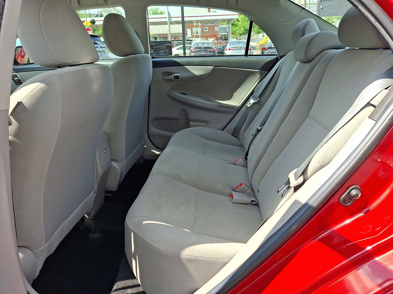 Used 2013 Toyota Corolla L FWD image 12