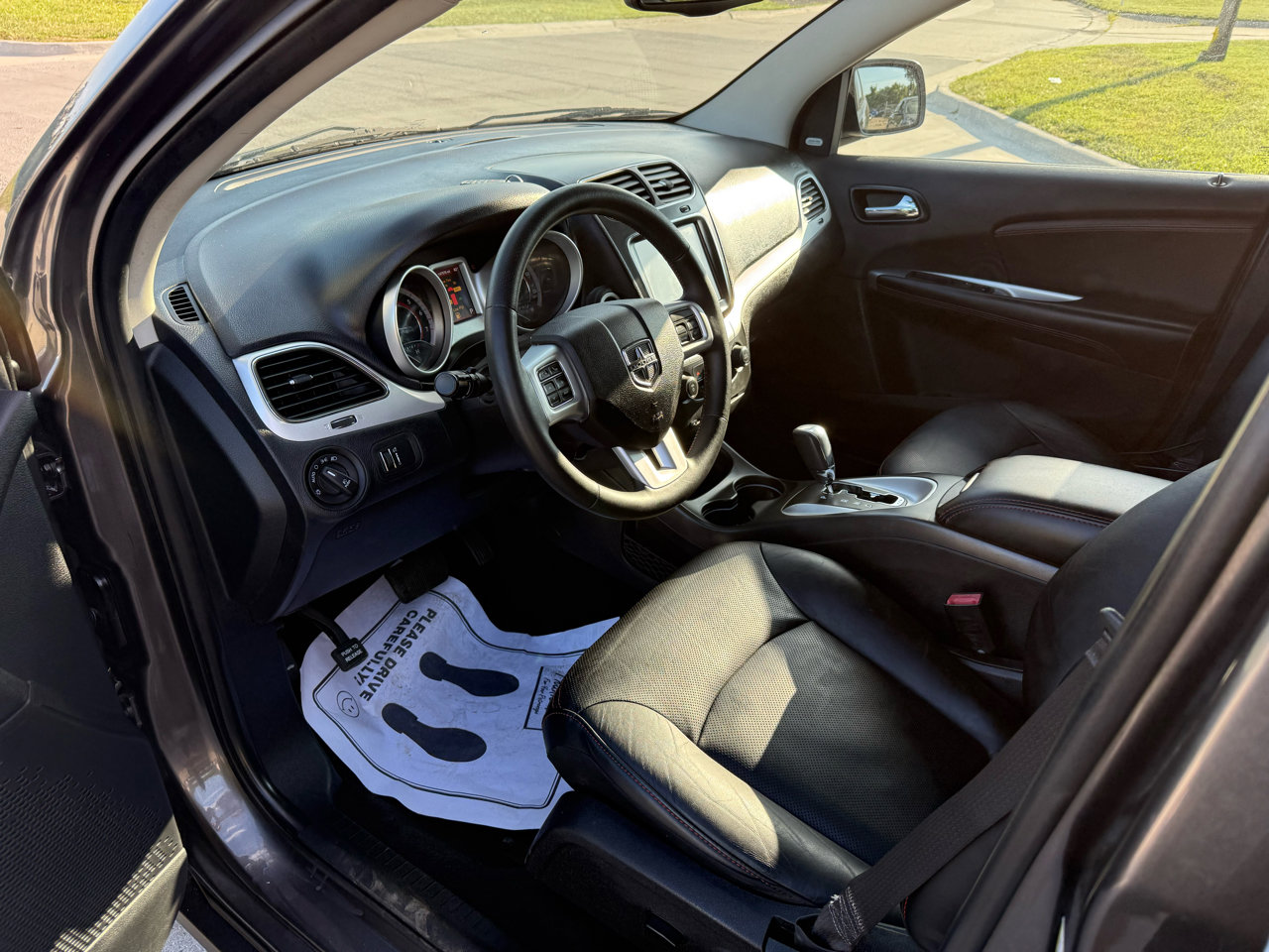 Used 2014 Dodge Journey R/T w/ Flexible Seating Group image 13