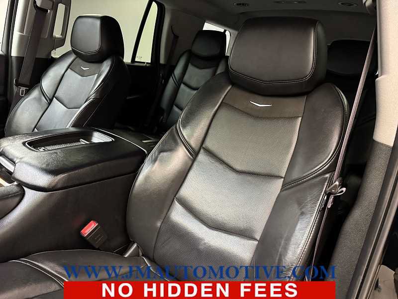 Used 2017 Cadillac Escalade Luxury AWD/4WD image 14