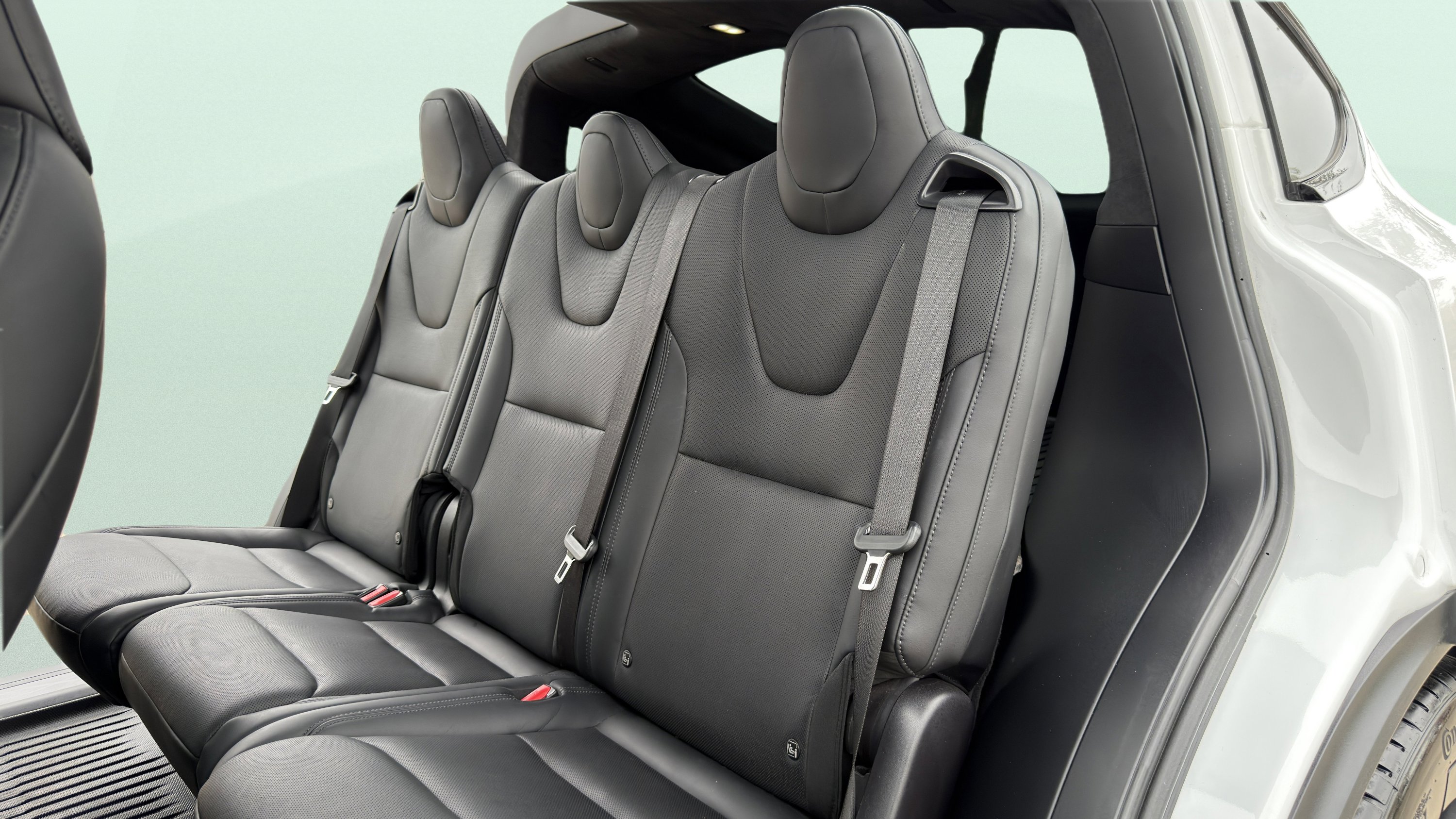 Used 2023 Tesla Model X image 28