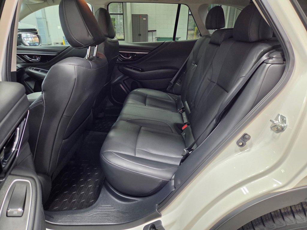 Used 2021 Subaru Outback Limited AWD/4WD image 19