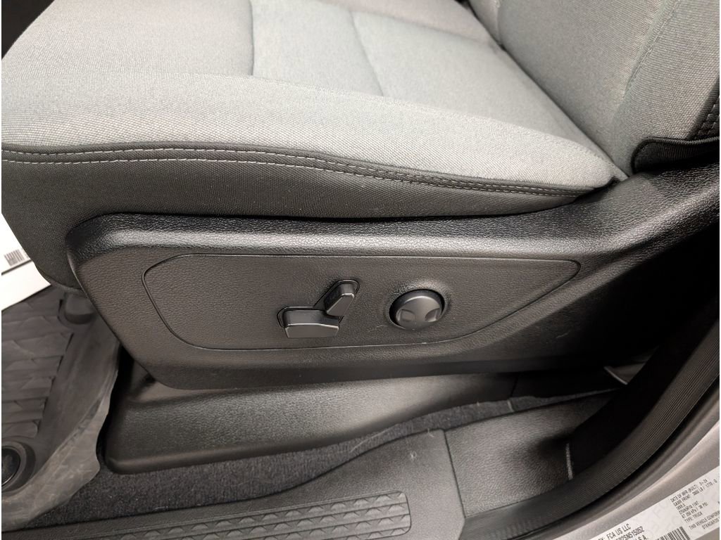 Used 2025 RAM 1500 Big Horn image 10