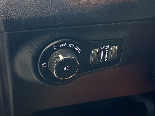 Used 2019 Jeep Compass Latitude w/ Popular Equipment Group image 11