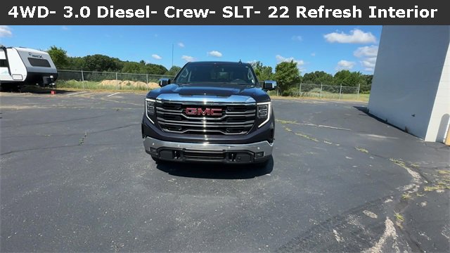 Certified 2022 GMC Sierra 1500 SLT w/ SLT Premium Plus Package image 4