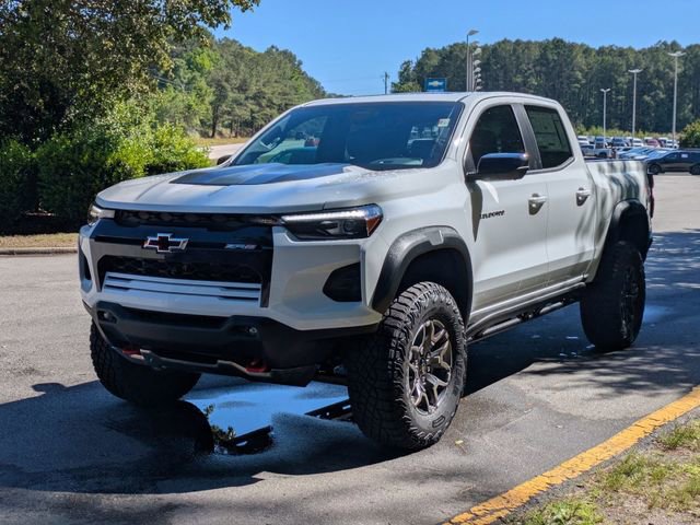 New 2026 Chevrolet Colorado ZR2 w/ Technology Package AWD/4WD image 5