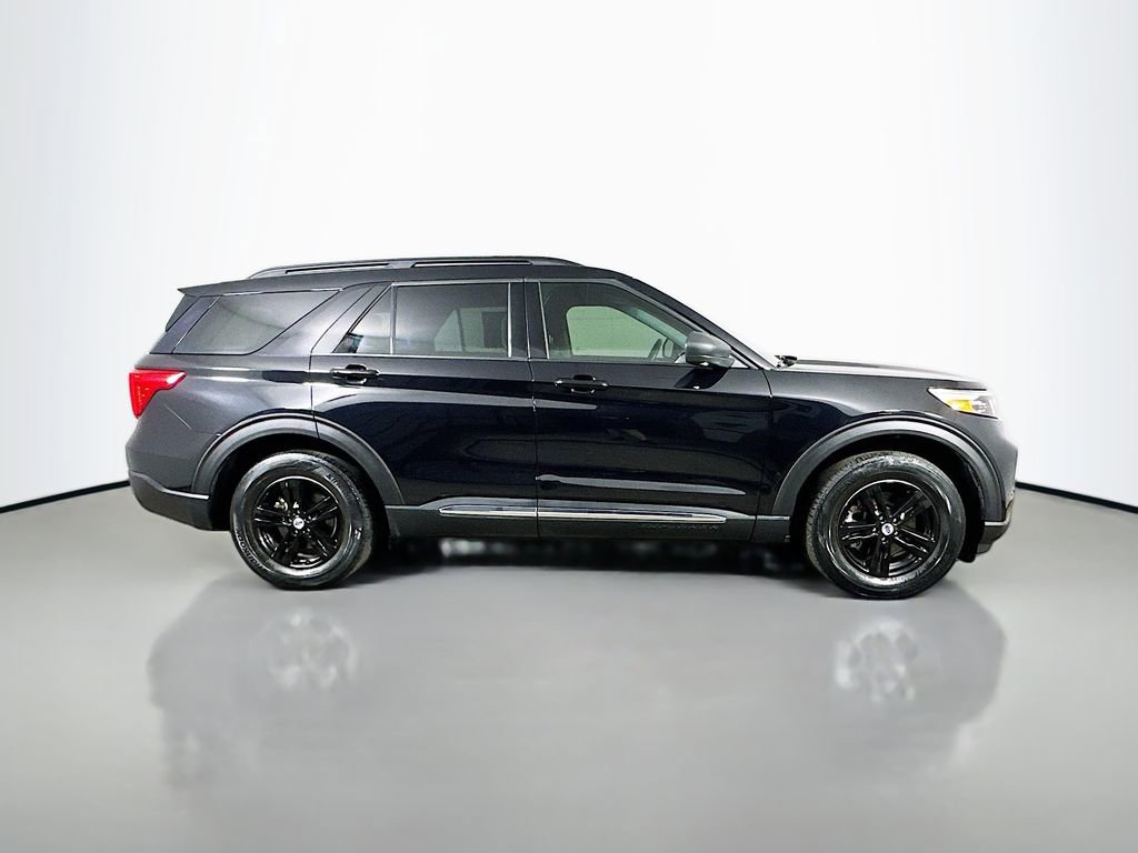 Used 2023 Ford Explorer XLT RWD image 7