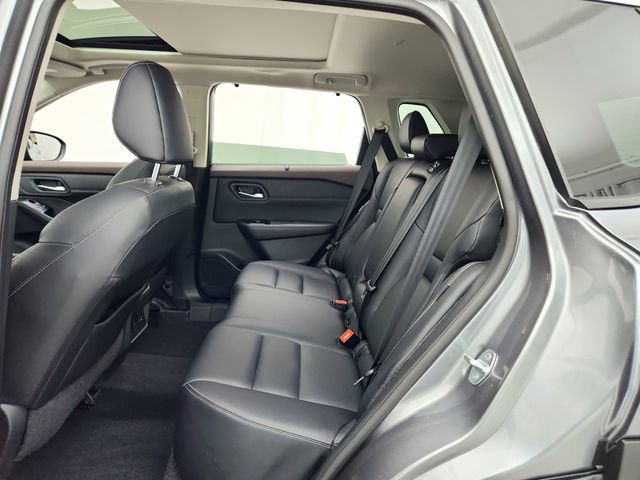 Used 2022 Nissan Rogue SL w/ SL Premium Package image 26