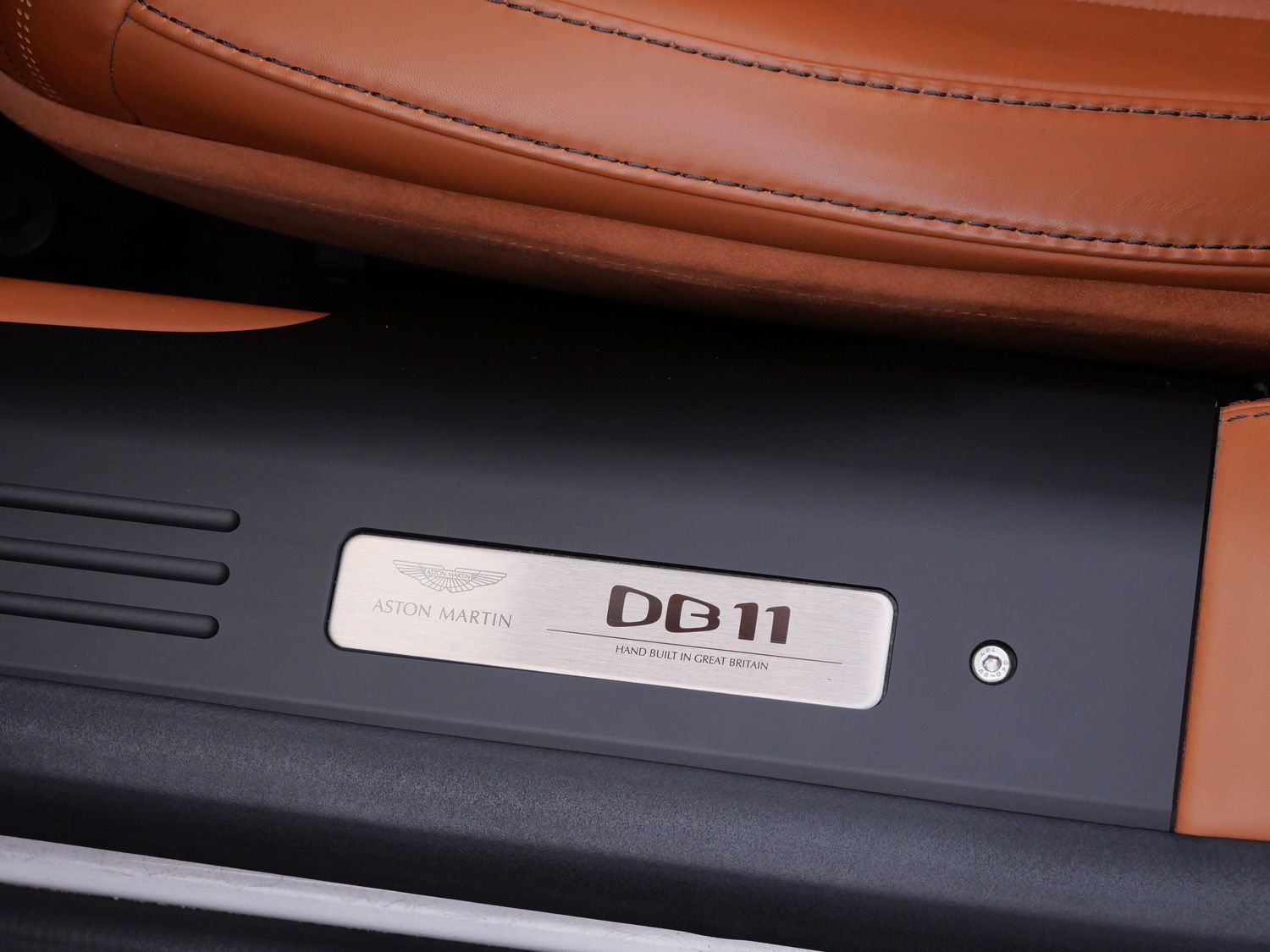 Used 2023 Aston Martin DB11 Volante RWD image 20