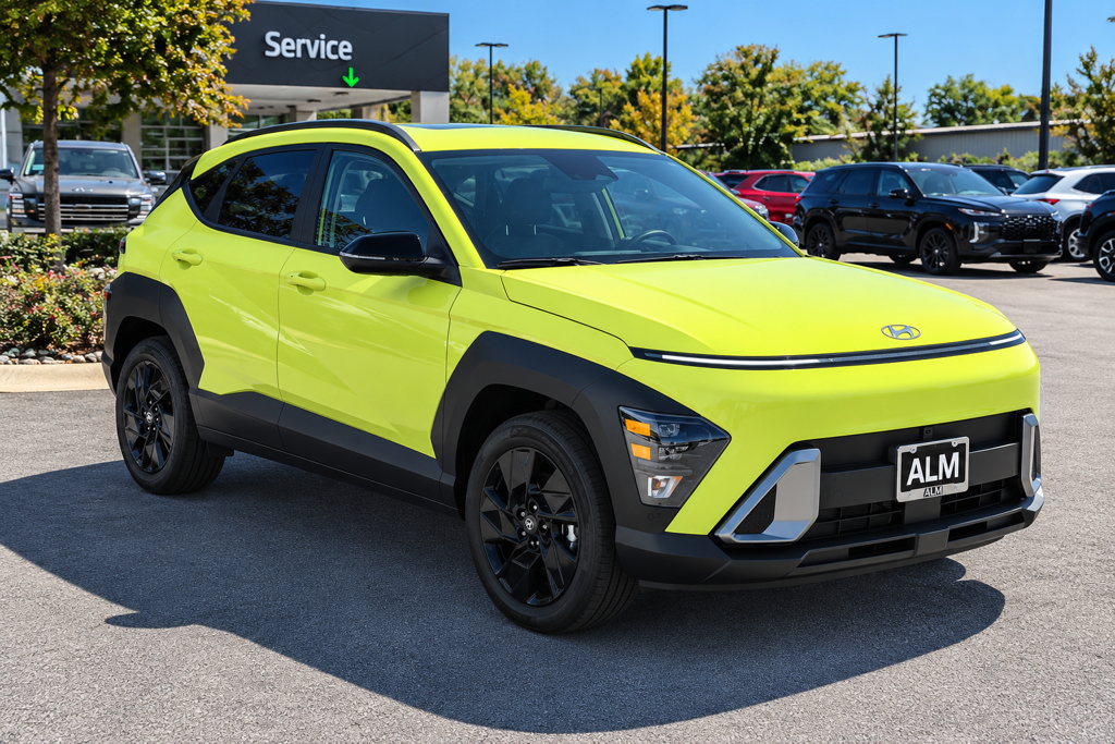 New 2027 Hyundai Kona SEL Sport FWD image 3