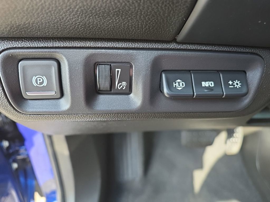 Used 2023 GMC Acadia AT4 w/ Technology Package AWD/4WD image 29
