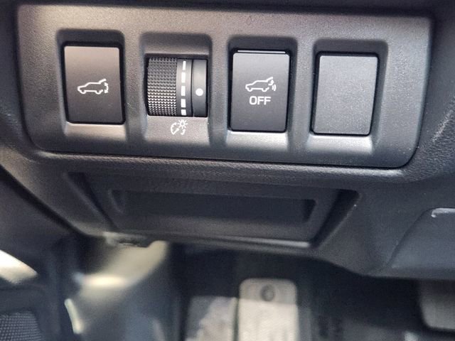 Certified 2025 Subaru Outback Limited image 23