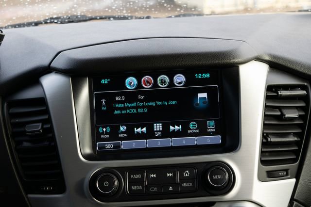 Used 2019 GMC Yukon XL SLE image 25