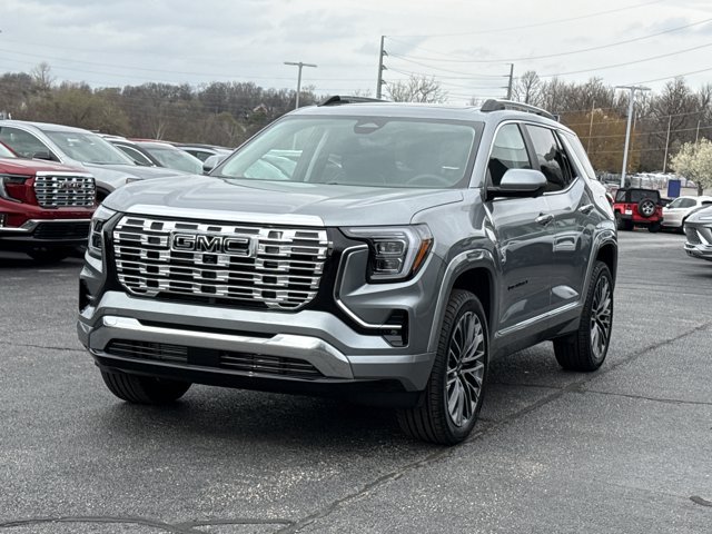 New 2026 GMC Terrain Denali w/ LPO, Black Badging Package AWD/4WD image 13