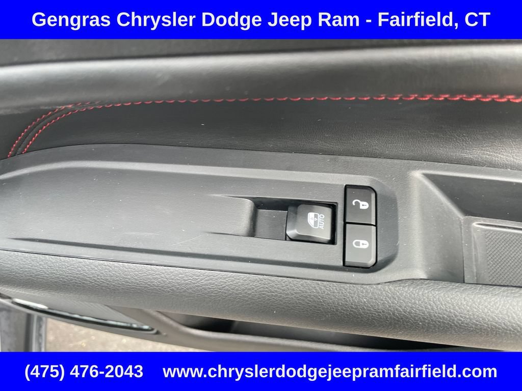 Certified 2025 Jeep Compass Trailhawk w/ Sun & Sound Group AWD/4WD image 18