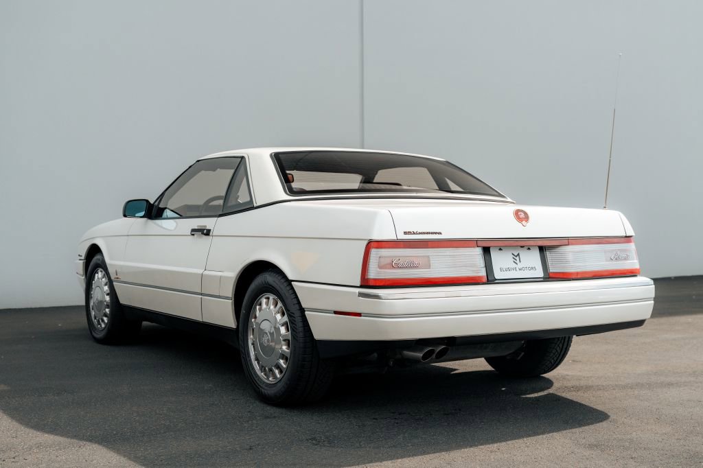 Used 1993 Cadillac Allante FWD image 25